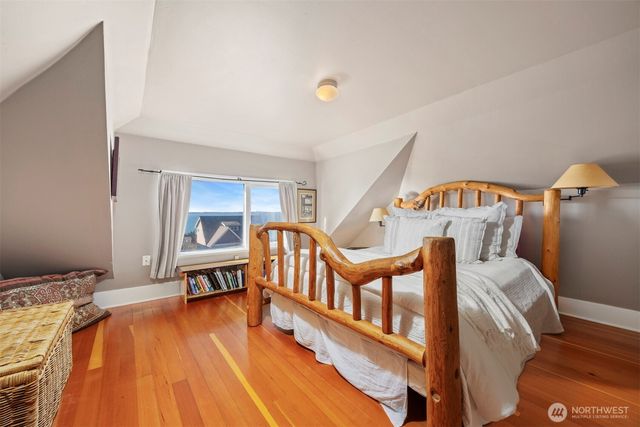 717 13th Street, Bellingham, WA 98225