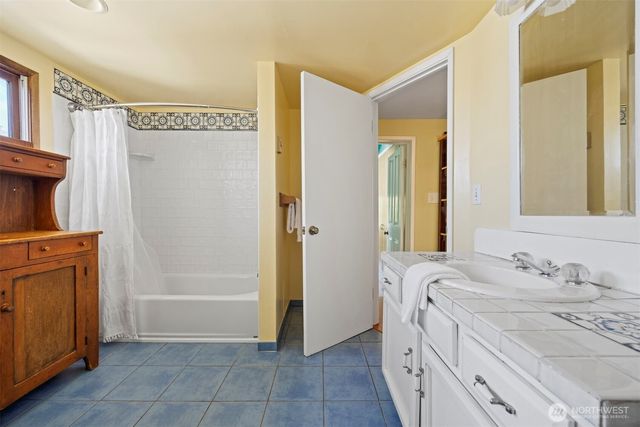 717 13th Street, Bellingham, WA 98225