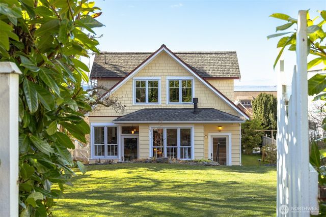 717 13th Street, Bellingham, WA 98225