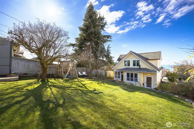 717 13th Street, Bellingham, WA 98225