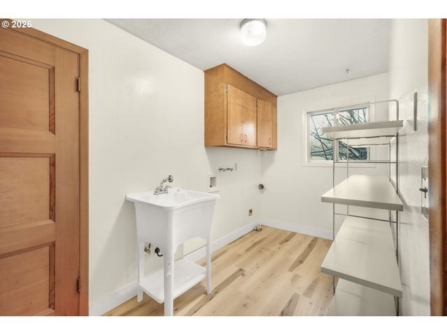 375 FIR KNOLL Ln, Salem, OR 97317