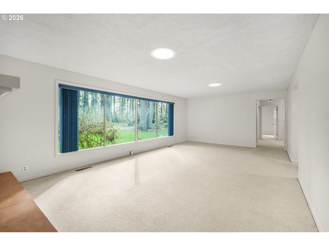 375 FIR KNOLL Ln, Salem, OR 97317