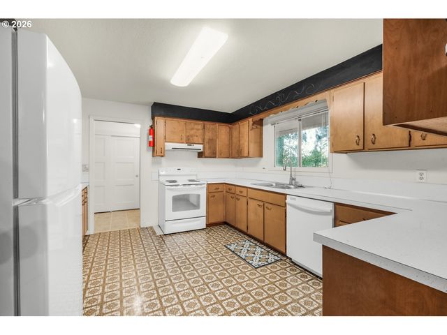 375 FIR KNOLL Ln, Salem, OR 97317