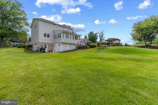 330 KINGSTON CIR, Sykesville, MD 21784