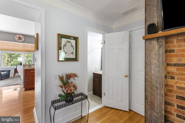 330 KINGSTON CIR, Sykesville, MD 21784