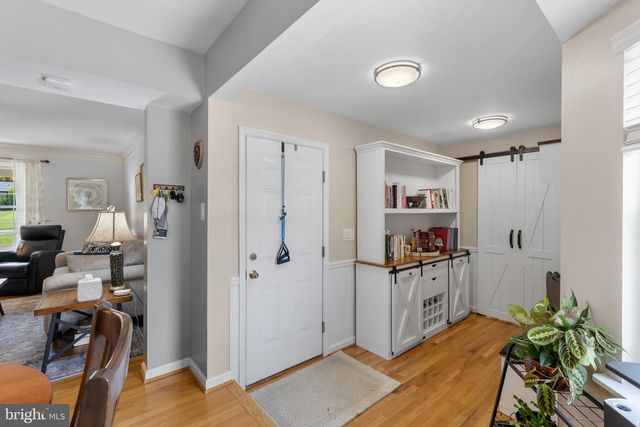 330 KINGSTON CIR, Sykesville, MD 21784