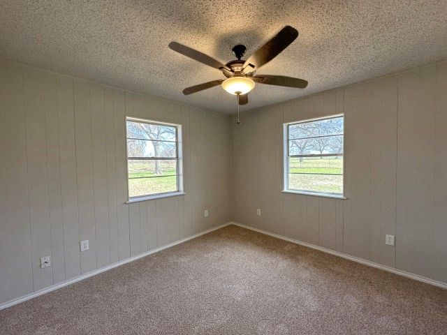 1045 Hcr 2124 Loop, Whitney, TX 76692