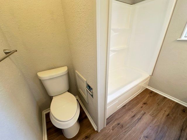 1045 Hcr 2124 Loop, Whitney, TX 76692