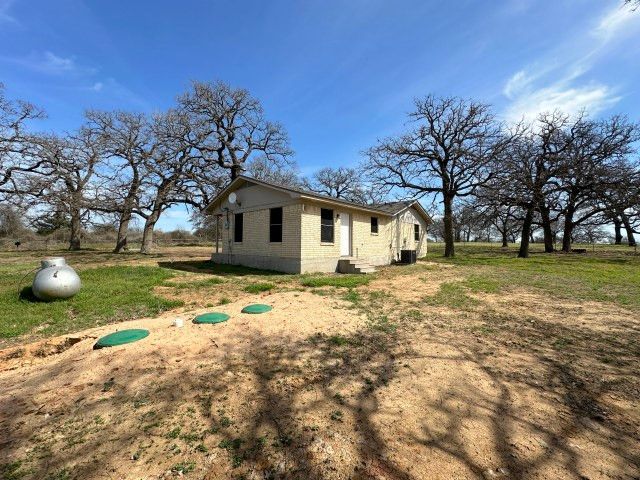 1045 Hcr 2124 Loop, Whitney, TX 76692