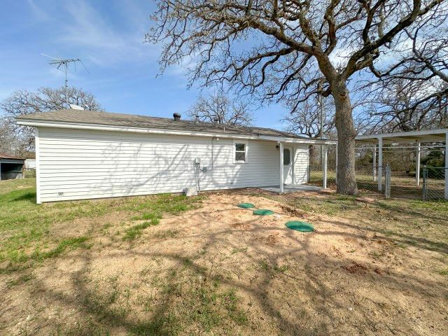 1045 Hcr 2124 Loop, Whitney, TX 76692