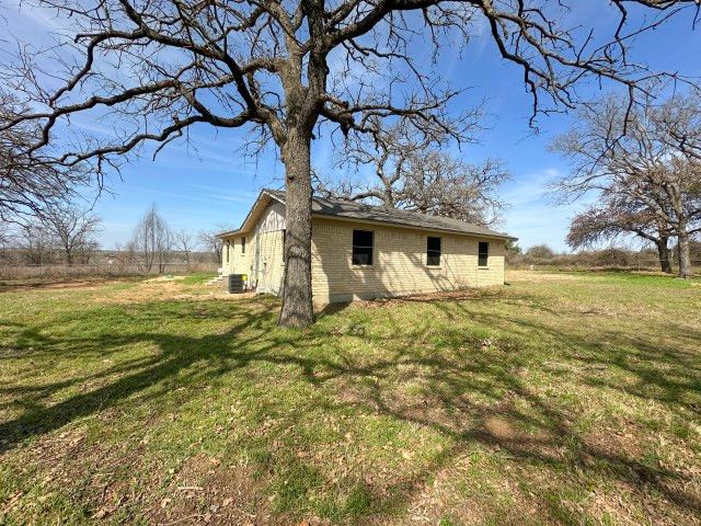 1045 Hcr 2124 Loop, Whitney, TX 76692