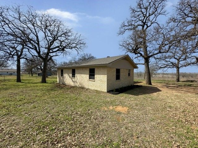 1045 Hcr 2124 Loop, Whitney, TX 76692
