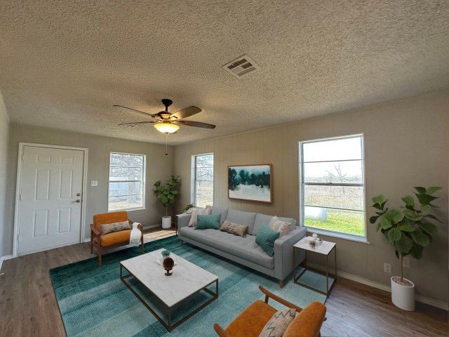 1045 Hcr 2124 Loop, Whitney, TX 76692