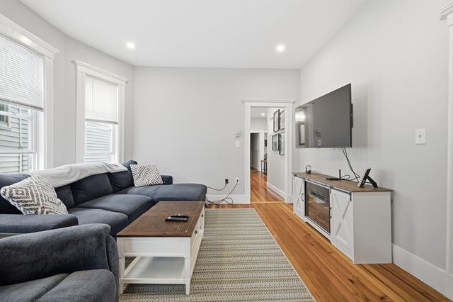 34 Sumner St 5, Revere, MA 02151