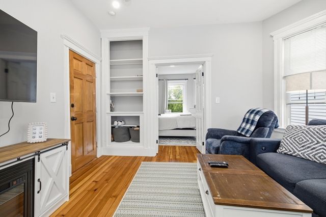 34 Sumner St 5, Revere, MA 02151