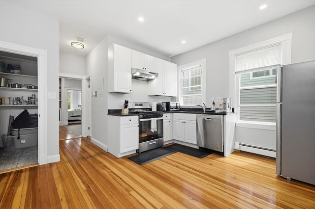 34 Sumner St 5, Revere, MA 02151