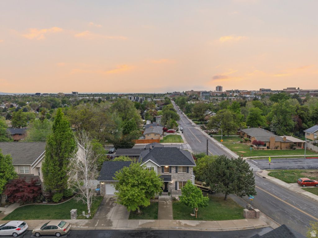 Image 36 of property listing at 807 HILLSDALE LN, Provo, UT 84606