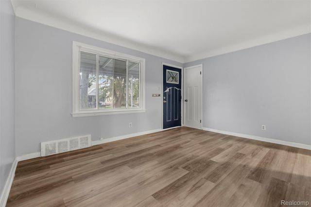 1808 Rose Avenue, Lincoln Park, MI 48146