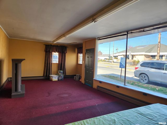 202 E WATER Street, Pinckneyville, IL 62274