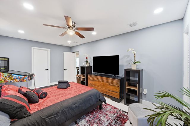 141 SE 8th Street, Pompano Beach, FL 33060