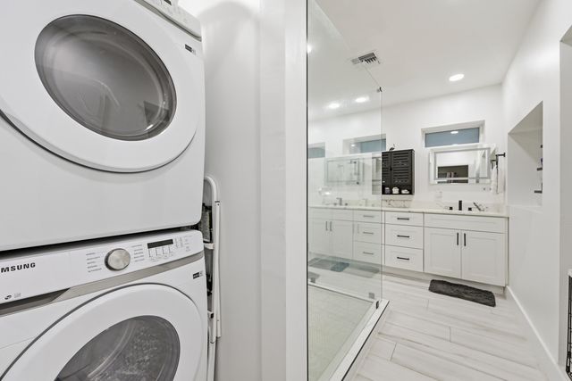 141 SE 8th Street, Pompano Beach, FL 33060