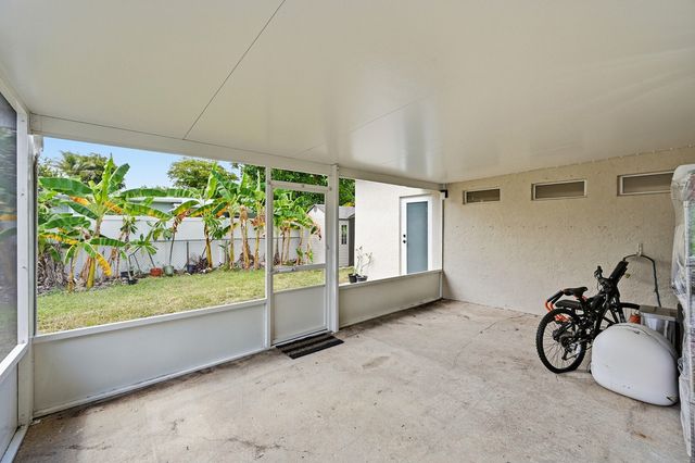 141 SE 8th Street, Pompano Beach, FL 33060