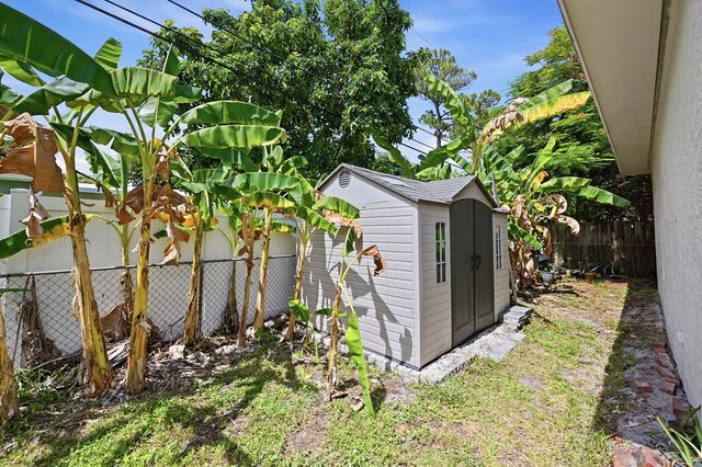 141 SE 8th Street, Pompano Beach, FL 33060