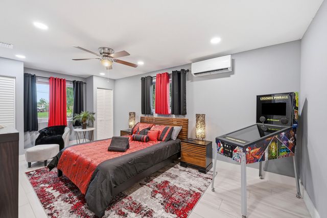 141 SE 8th Street, Pompano Beach, FL 33060