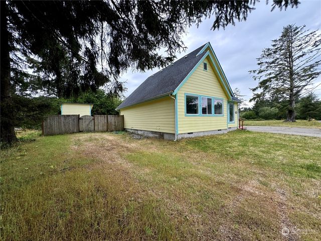 111 Vela Street SW, Ocean Shores, WA 98569