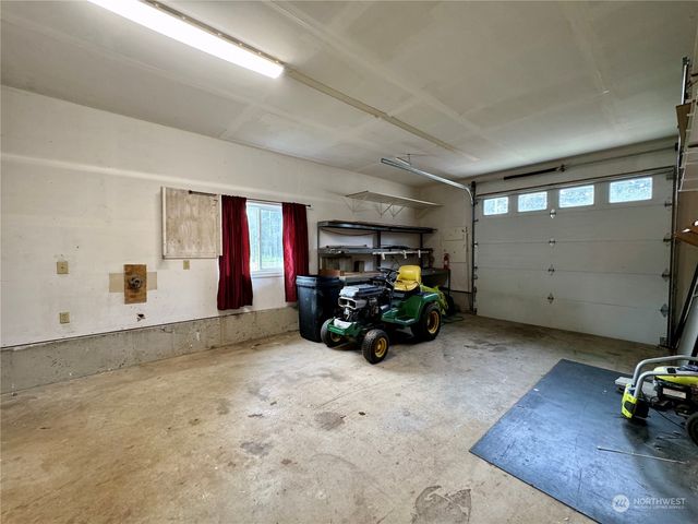 111 Vela Street SW, Ocean Shores, WA 98569