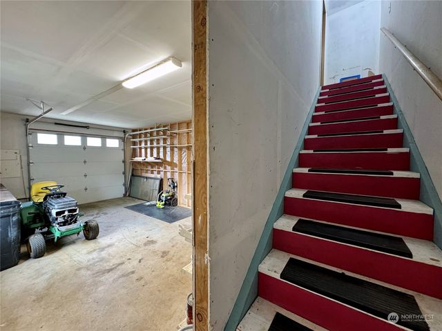 111 Vela Street SW, Ocean Shores, WA 98569