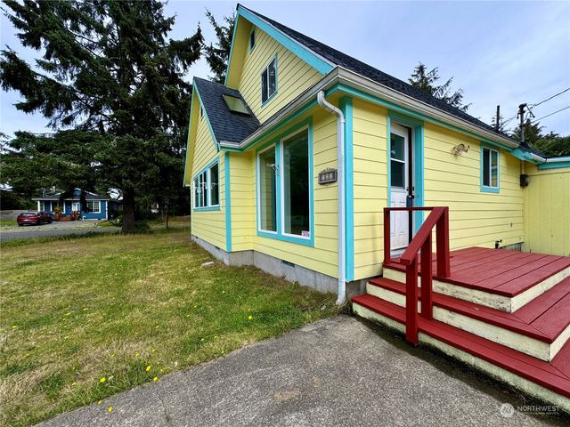 111 Vela Street SW, Ocean Shores, WA 98569