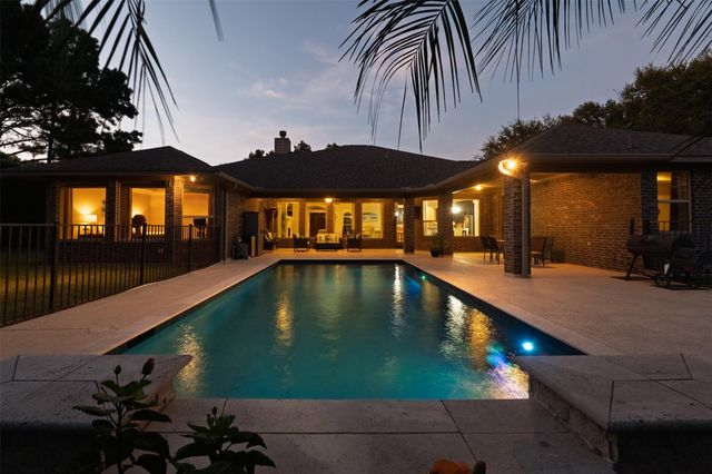 8992 Wind Jammer Lane, Montgomery, TX 77316