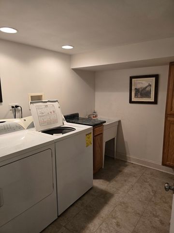 3760 N Osceola Avenue, Chicago, IL 60634