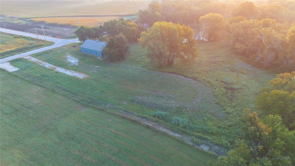 11094 NW Rowe Drive, Granger, IA 50109