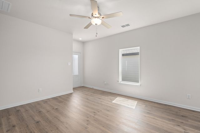 8313 White Wolf Trail, Ponder, TX 76259