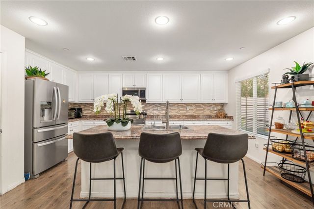 3480 Tallgrass Court, Perris, CA 92570