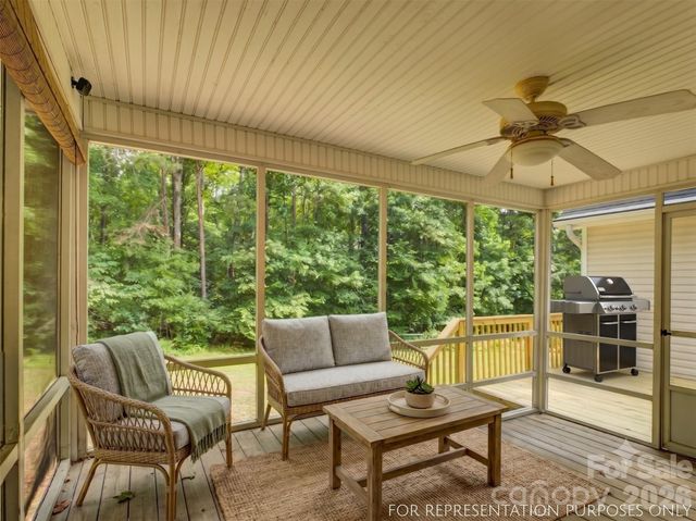 1527 Lavington Court, Gastonia, NC 28056