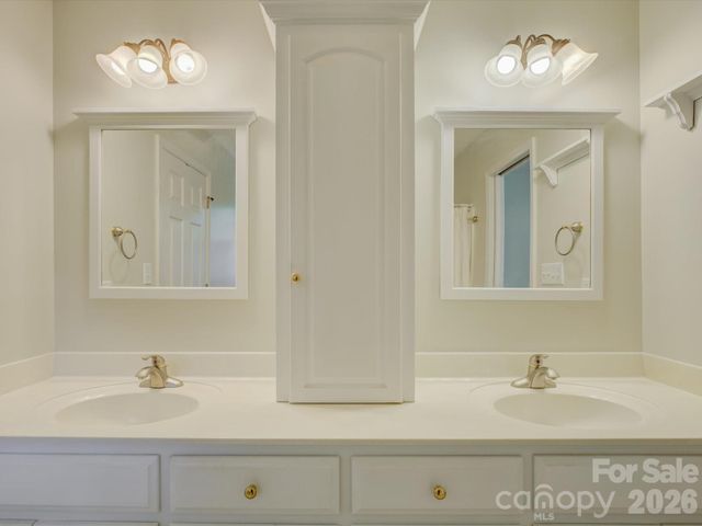 1527 Lavington Court, Gastonia, NC 28056