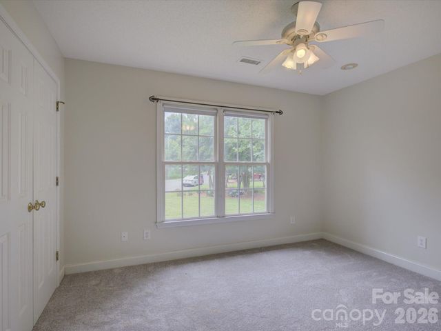 1527 Lavington Court, Gastonia, NC 28056
