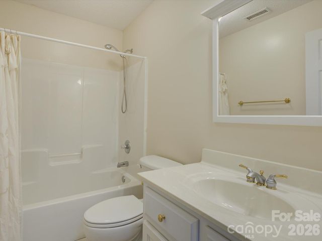 1527 Lavington Court, Gastonia, NC 28056