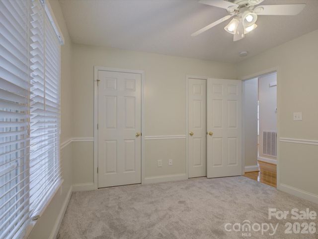 1527 Lavington Court, Gastonia, NC 28056