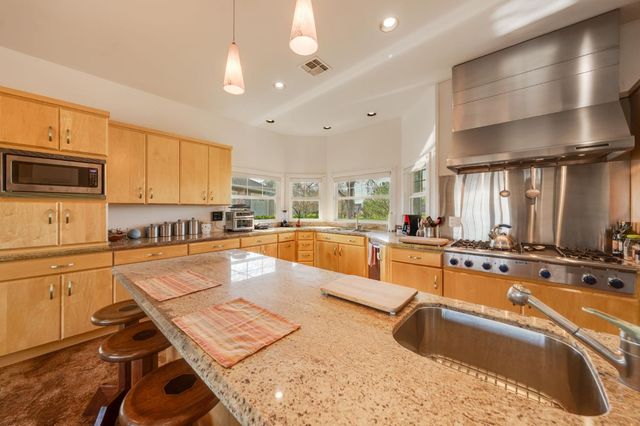 9144 Cherry Ave, Orangevale, CA 95662