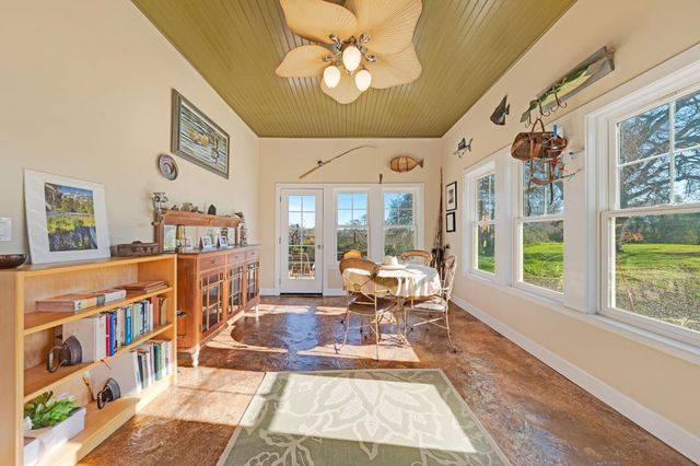 9144 Cherry Ave, Orangevale, CA 95662