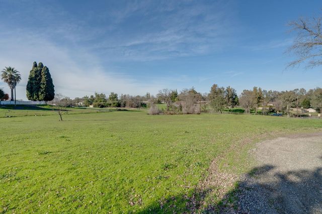 9144 Cherry Ave, Orangevale, CA 95662