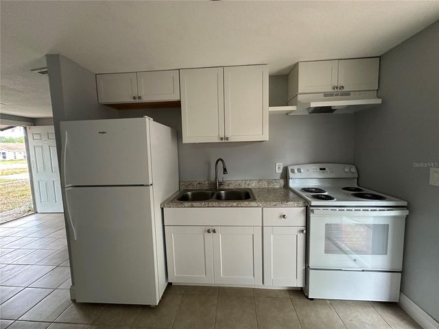 450 88TH AVENUE N, St Petersburg, FL 33702