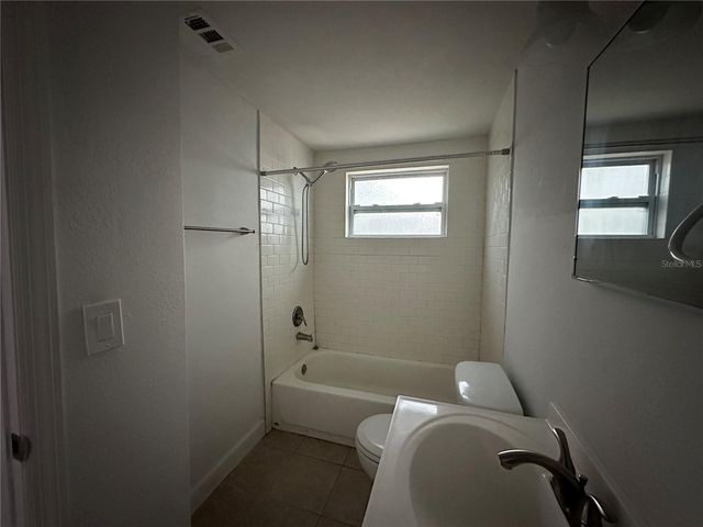 450 88TH AVENUE N, St Petersburg, FL 33702