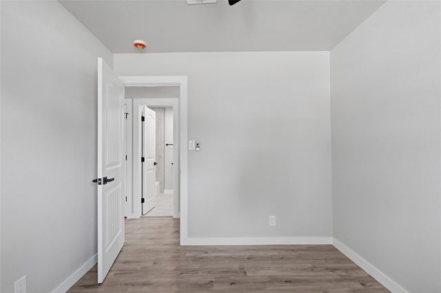 9412 E 40th Place, Tulsa, OK 74145