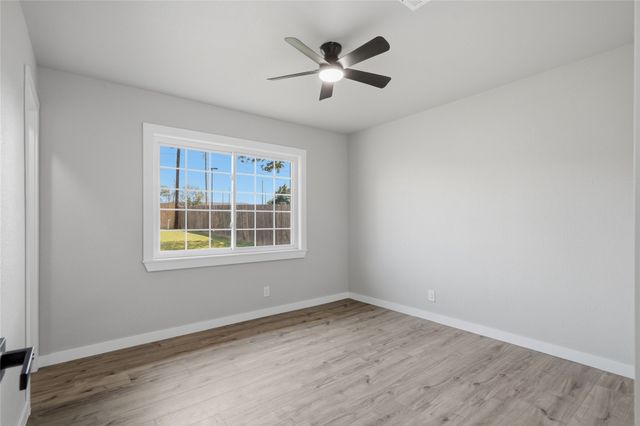 9412 E 40th Place, Tulsa, OK 74145