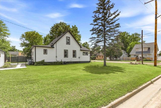 340 13TH STREET NORTH, Wisconsin Rapids, WI 54494